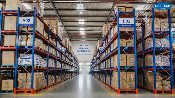Kệ trung tải dùng trong kho logistics Nghệ An