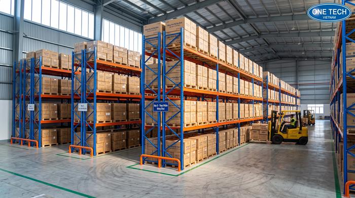 Kệ hạng nặng pallet cho kho phân phối siêu thị Kệ hạng nặng pallet cho kho siêu thị và trung tâm phân phối tại Nghệ An
